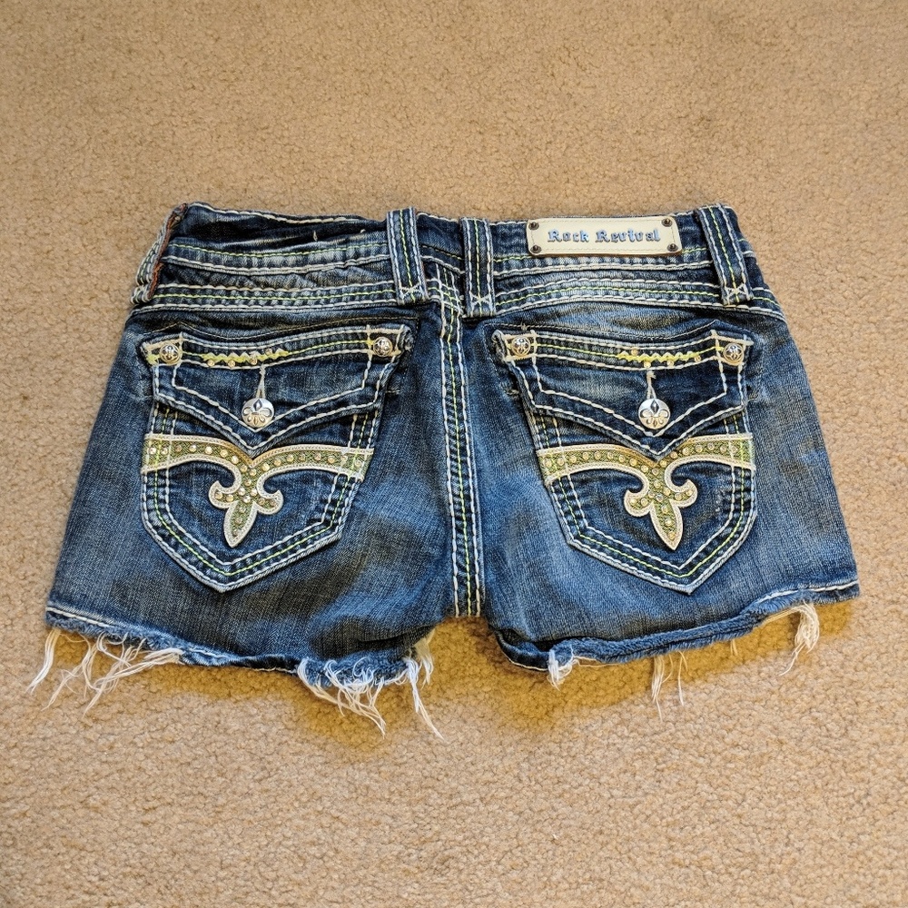 Rock Revival Scarlett Shorts